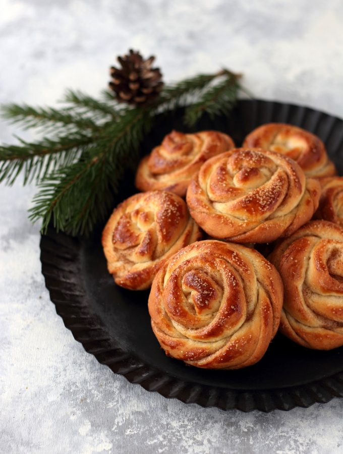 Kanelbullar - focaccine svedesi alla cannella