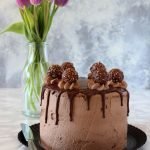 Drip cake ai Ferrero Rocher