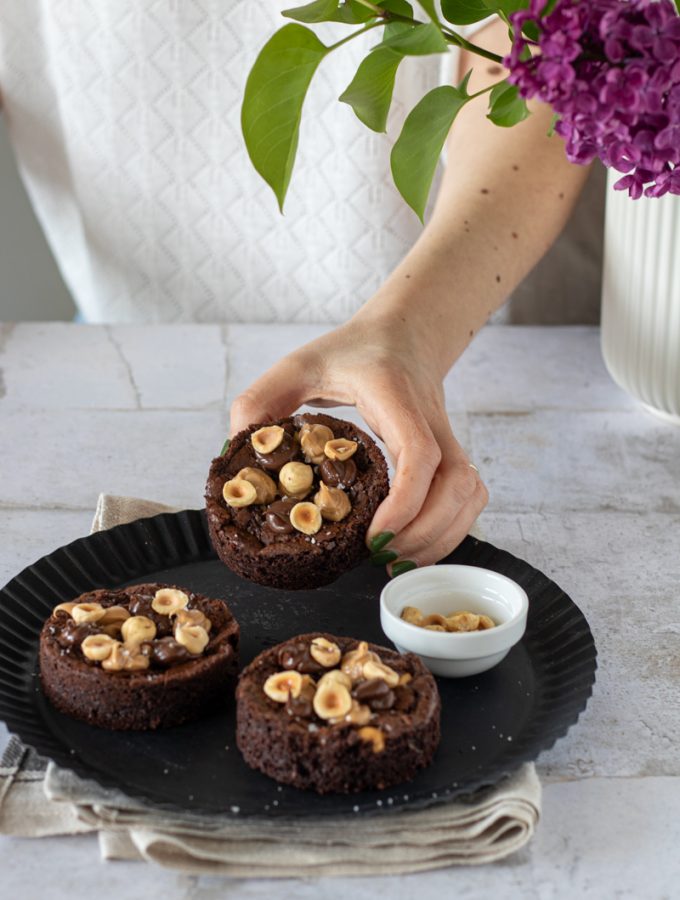 Mini brownies alla nocciola e Nocciolata