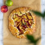 Crostata rustica alle pesche noci