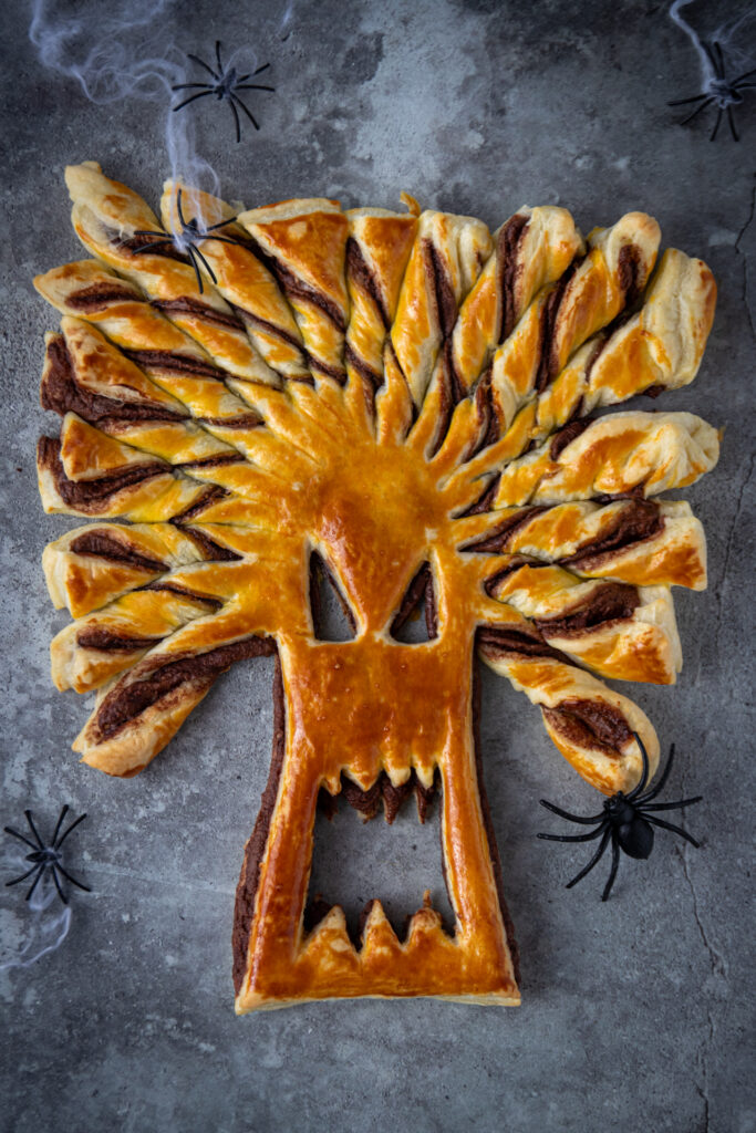 Albero di pasta sfoglia alla Nutella per Halloween